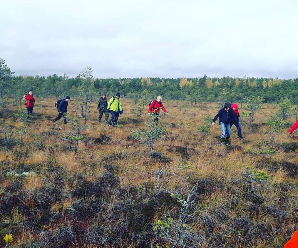 Snowshoe hike in Endla bog