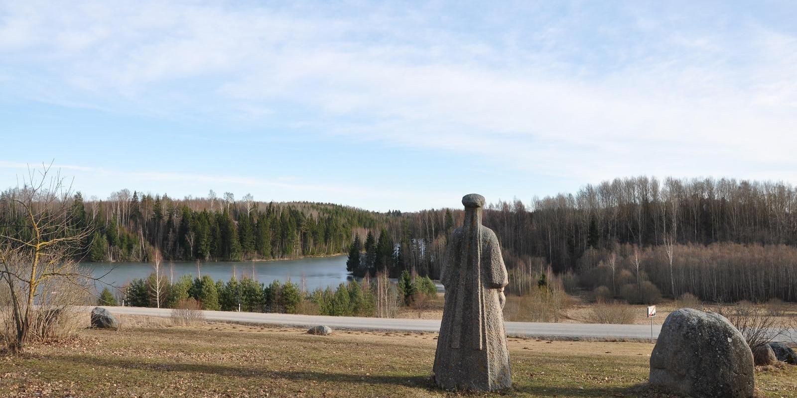 Singing Mother Monument