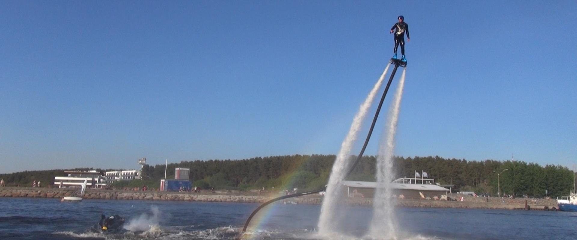 FlyBoardiga sõit Narvas