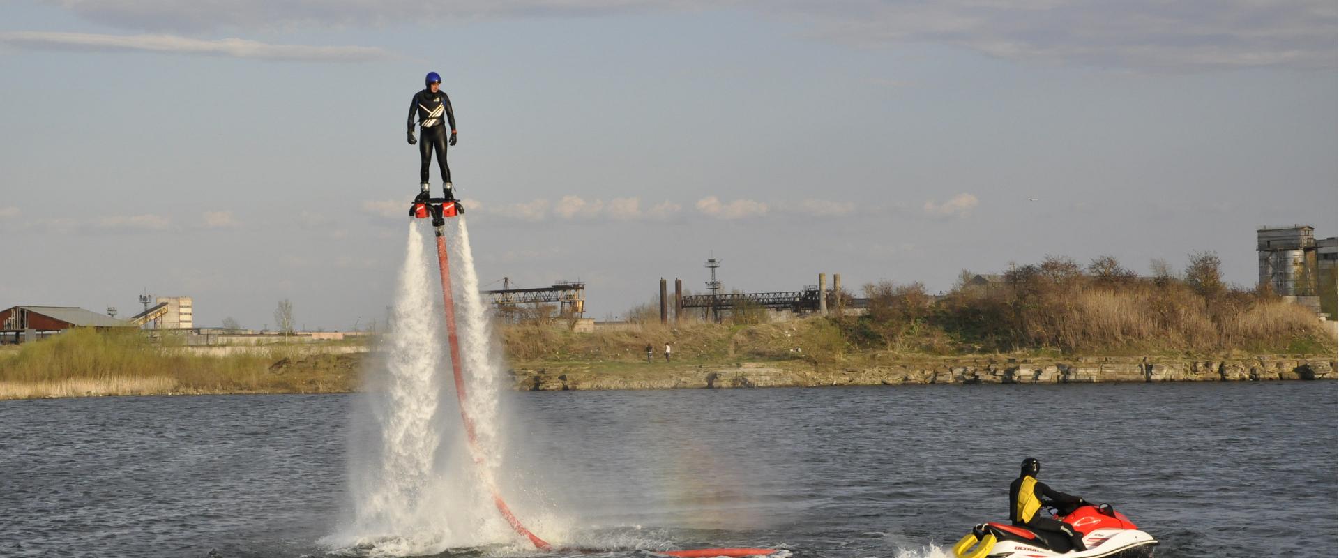 FlyBoardiga sõit Narvas