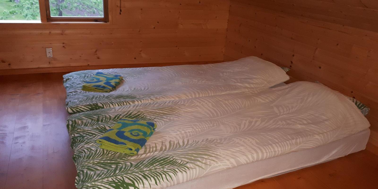 Zweibettzimmer im Saunahaus der Privatunterkunft Jõesuu