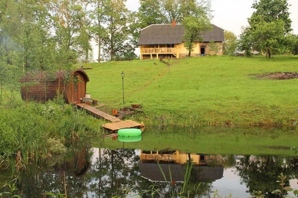 Paganamaa Puhkemaja saun, tiik ja maja