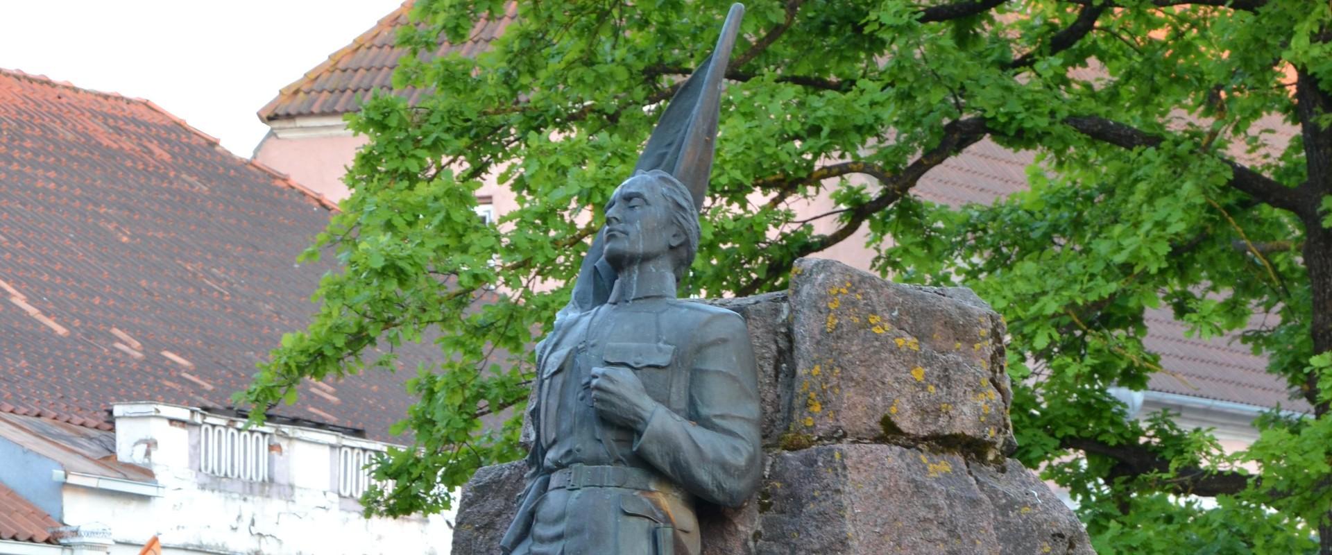 Vabadussõjas langenud saarlaste monument