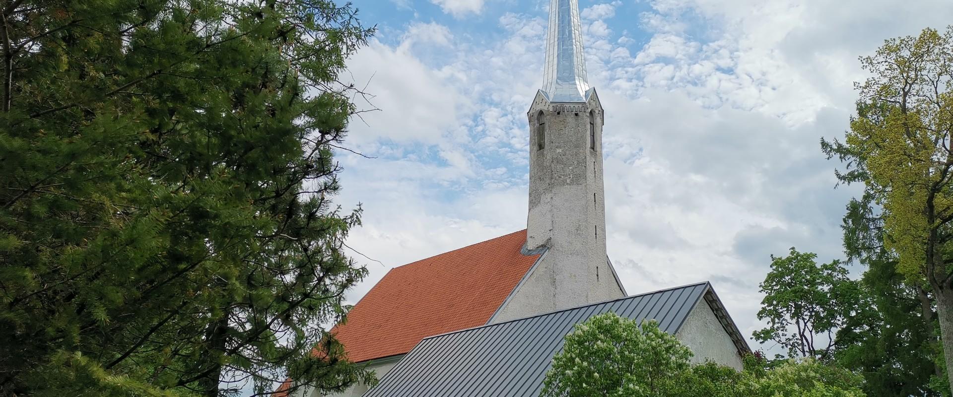 Die Kirche in Väike-Maarja