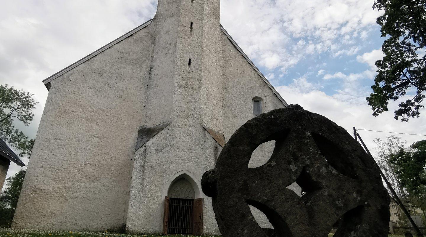 Die Kirche in Väike-Maarja