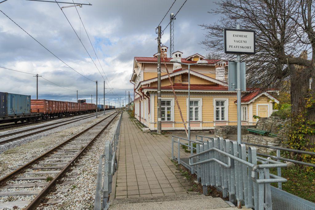 Opastettu kiertoajelu Paldiskissa ja Pohjois-Virossa