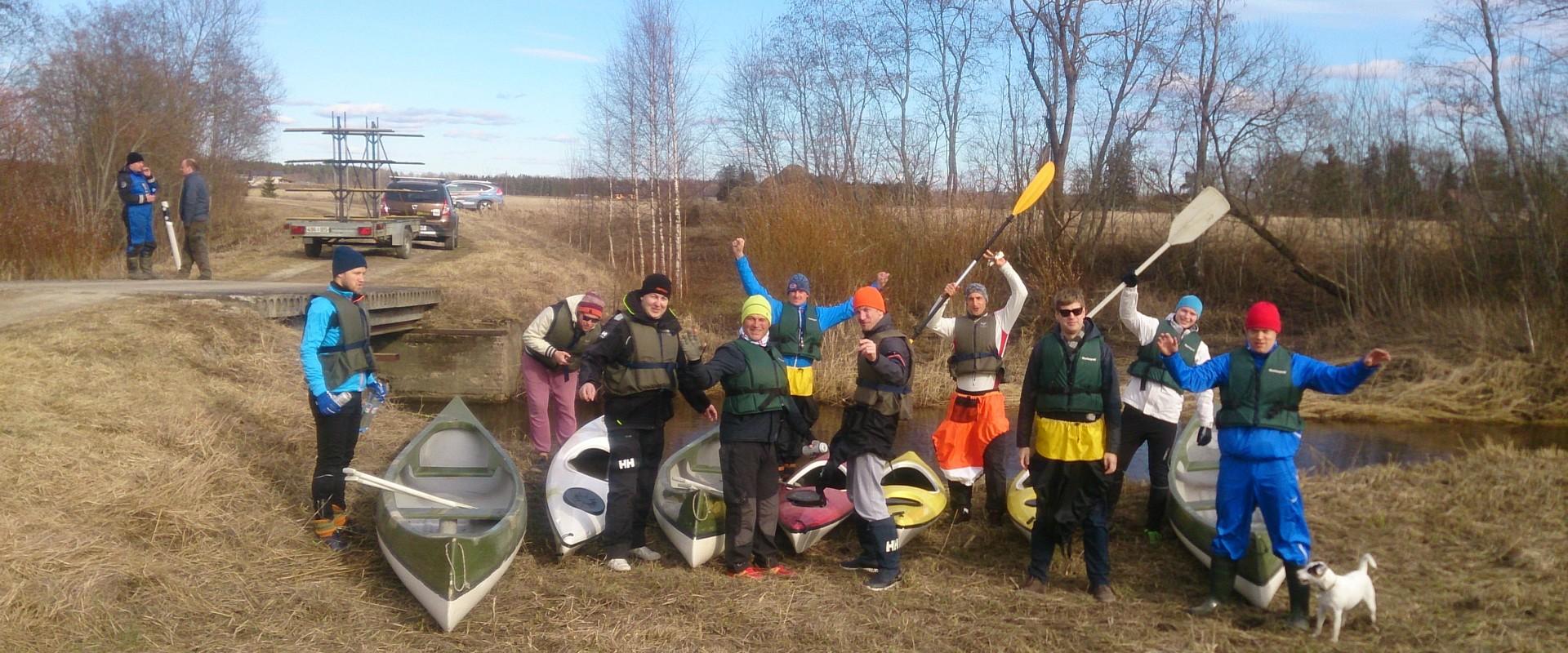 Kanuu.ee eintägige Kanutour auf dem Fluss Sauga