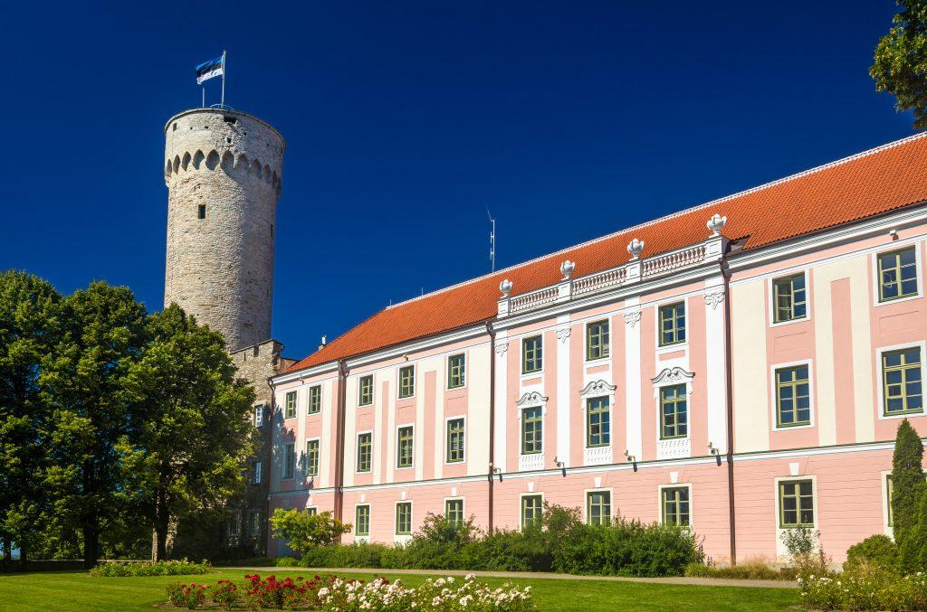 Tallinna vanalinna jalgsiekskursioon edasi-tagasi transfeeri