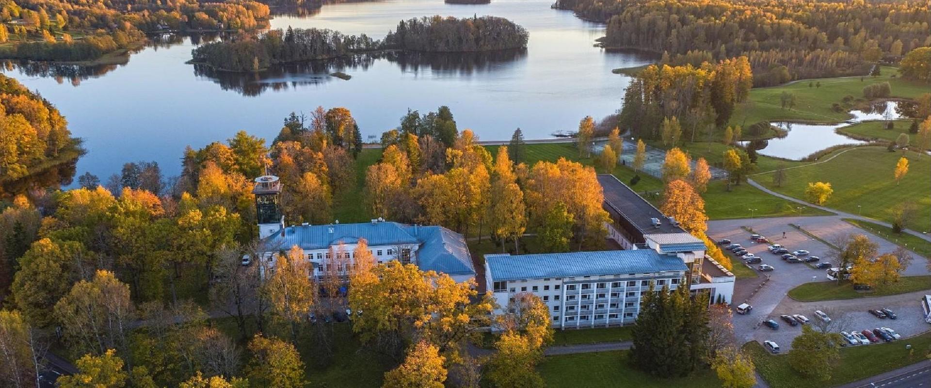 Pühajärve Spa & Holiday Resort in autumn