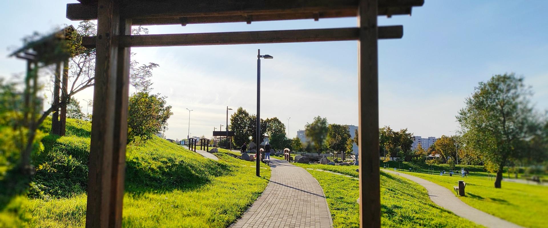 Öffentlicher Park zum 100. Jubiläum der Republik Estland in Narva