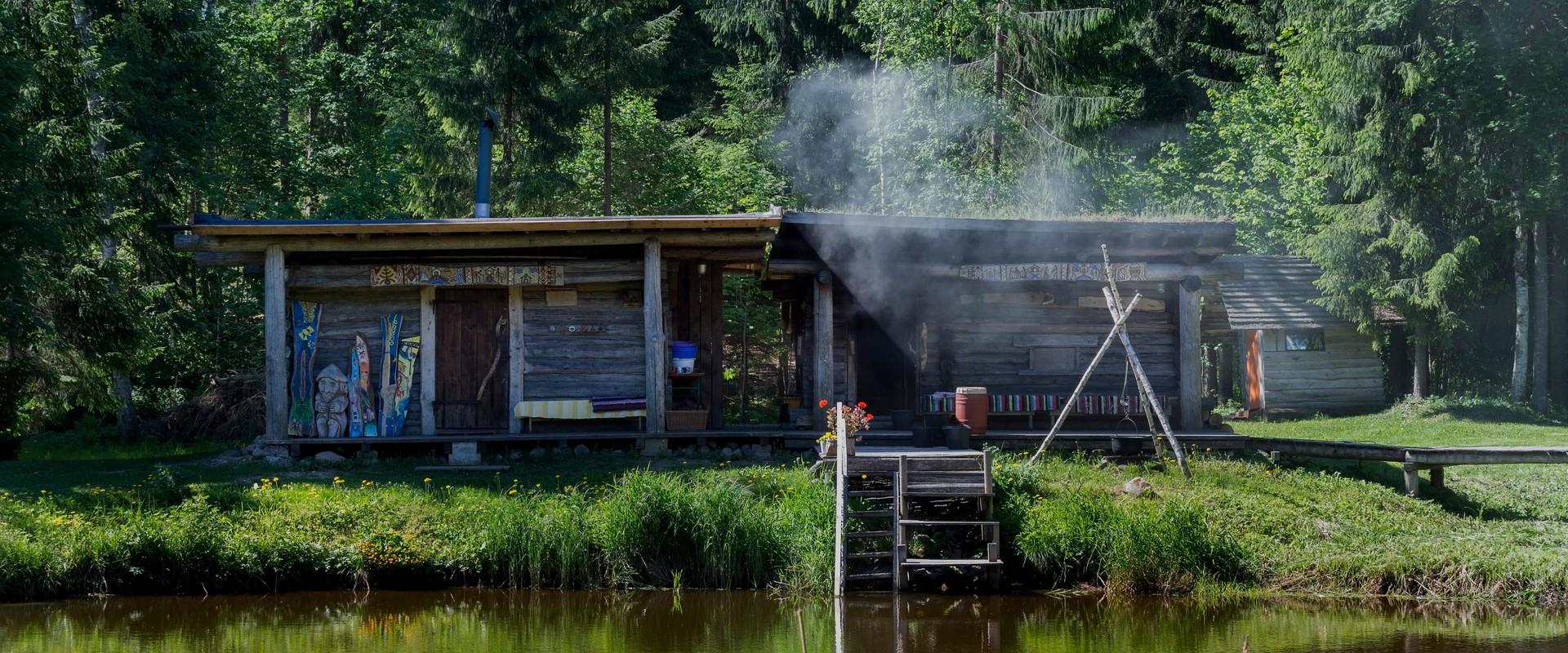 Die Tradition des Rauchsaunabesuchs in Vana-Võromaa ist Teil des geistigen UNESCO-Weltkulturerbes. Auf dem Bauernhof Mooska kann man dieses Erbe unser
