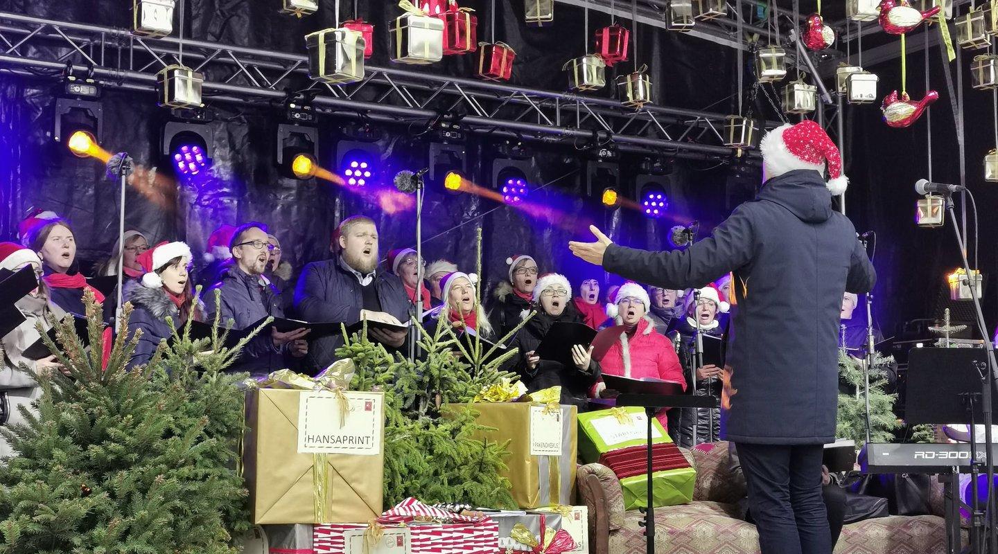 The Pärnu Christmas market concert. Conductor Edmar Tuul