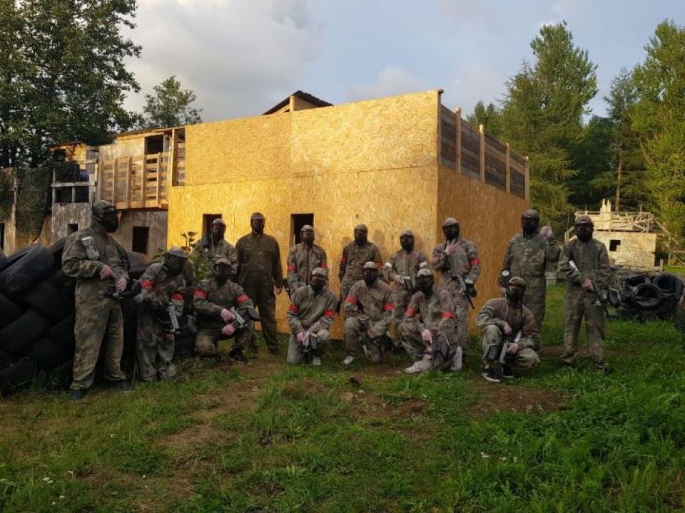 Paintballi mänguplats Tallinna lähedal