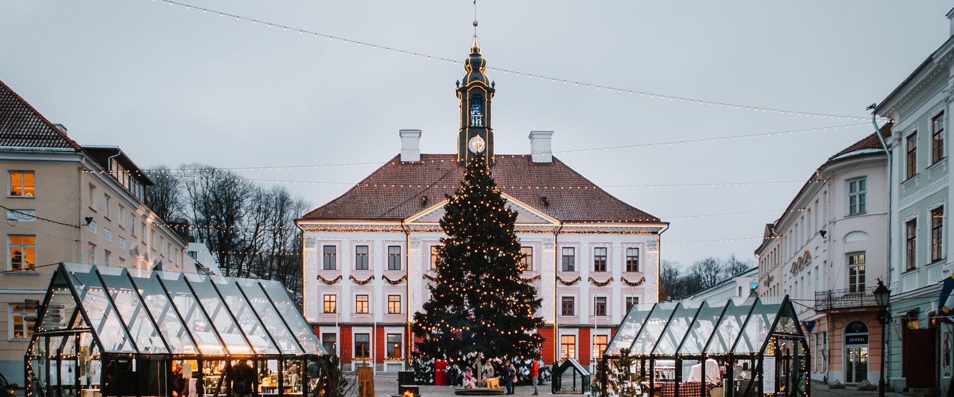 Tartu city centre skating rink and Christmas Village of Light
