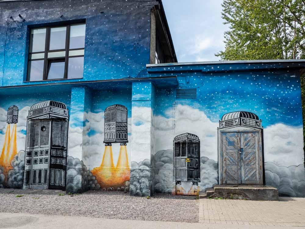 Tallinn Street Art Tour In Telliskivi