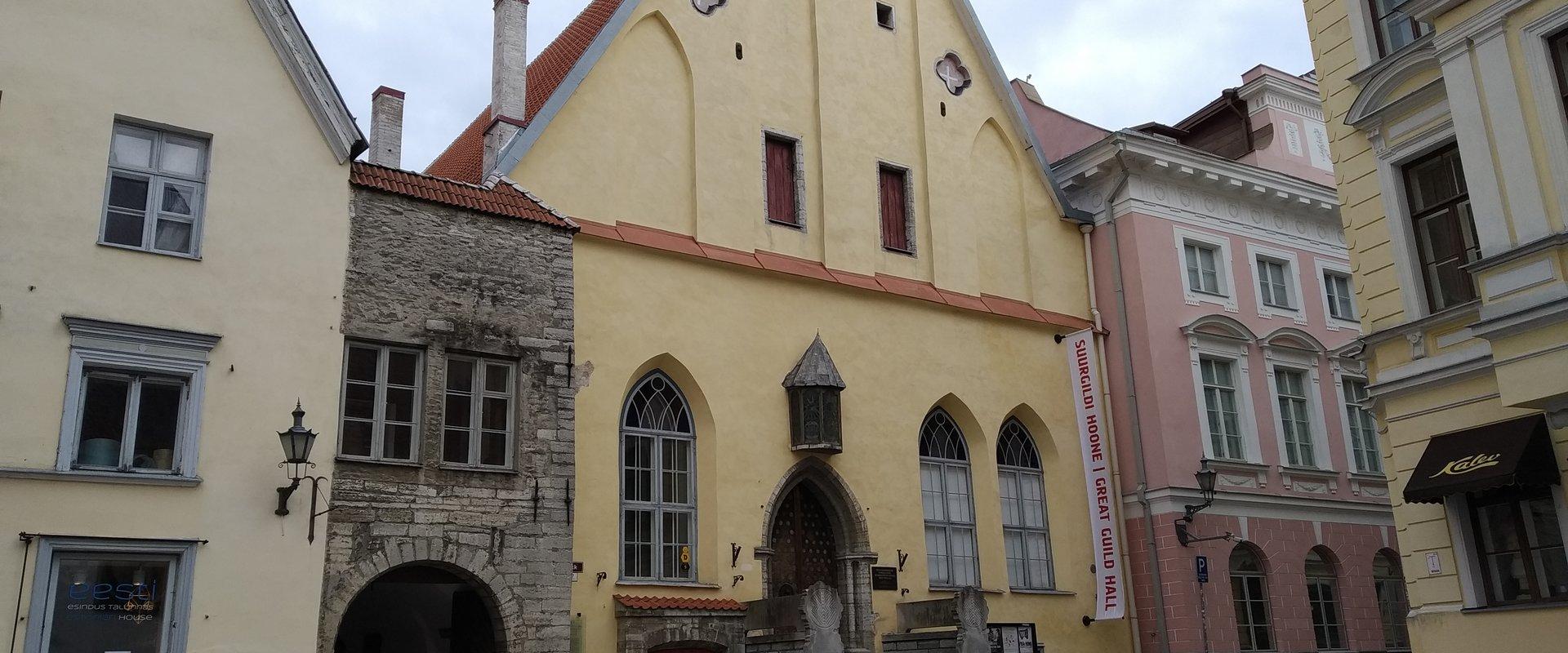 Giidiga jalgsituur Tallinna ajaloolises vanalinnas