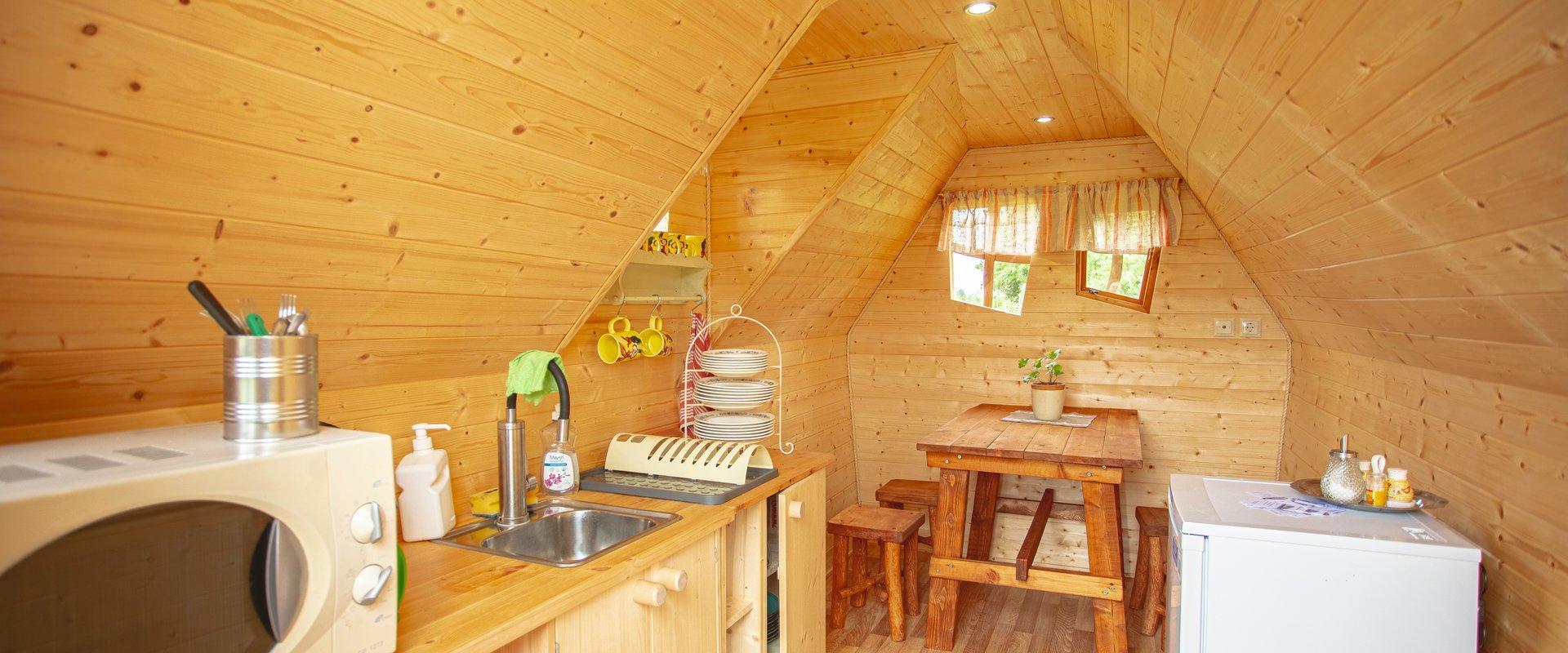 Kadrina mõisa kämpingud ja karavaniplats