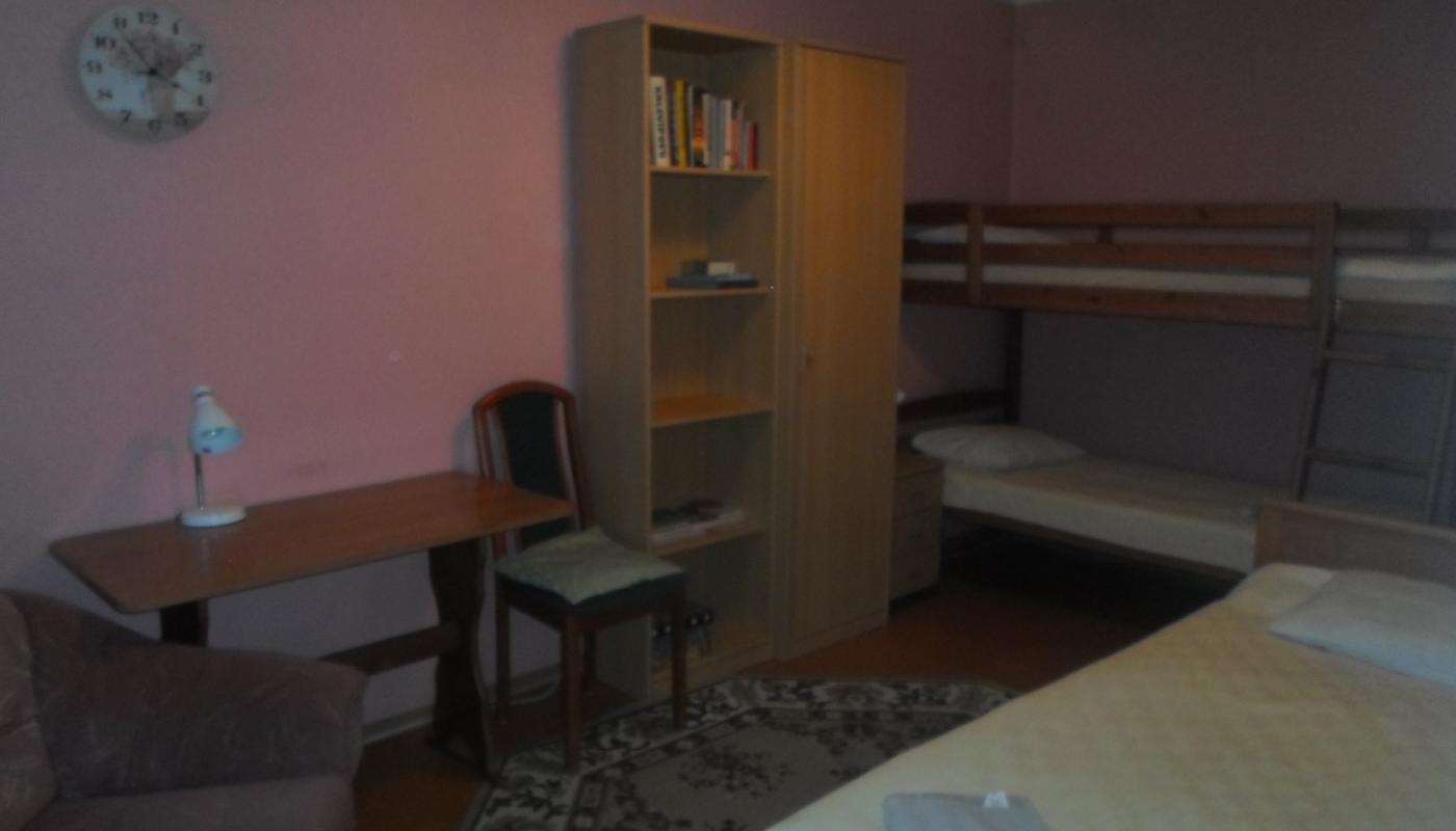 Rogosi külaliskorteri narivoodiga magamistuba, guest apartment bunkbedroom