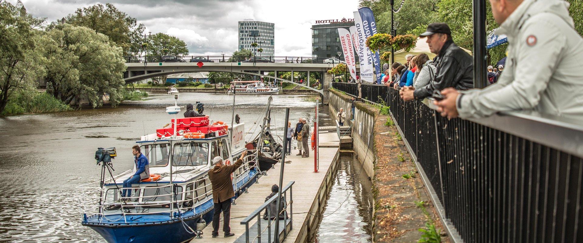 Talvised laevasõidud Emajõel