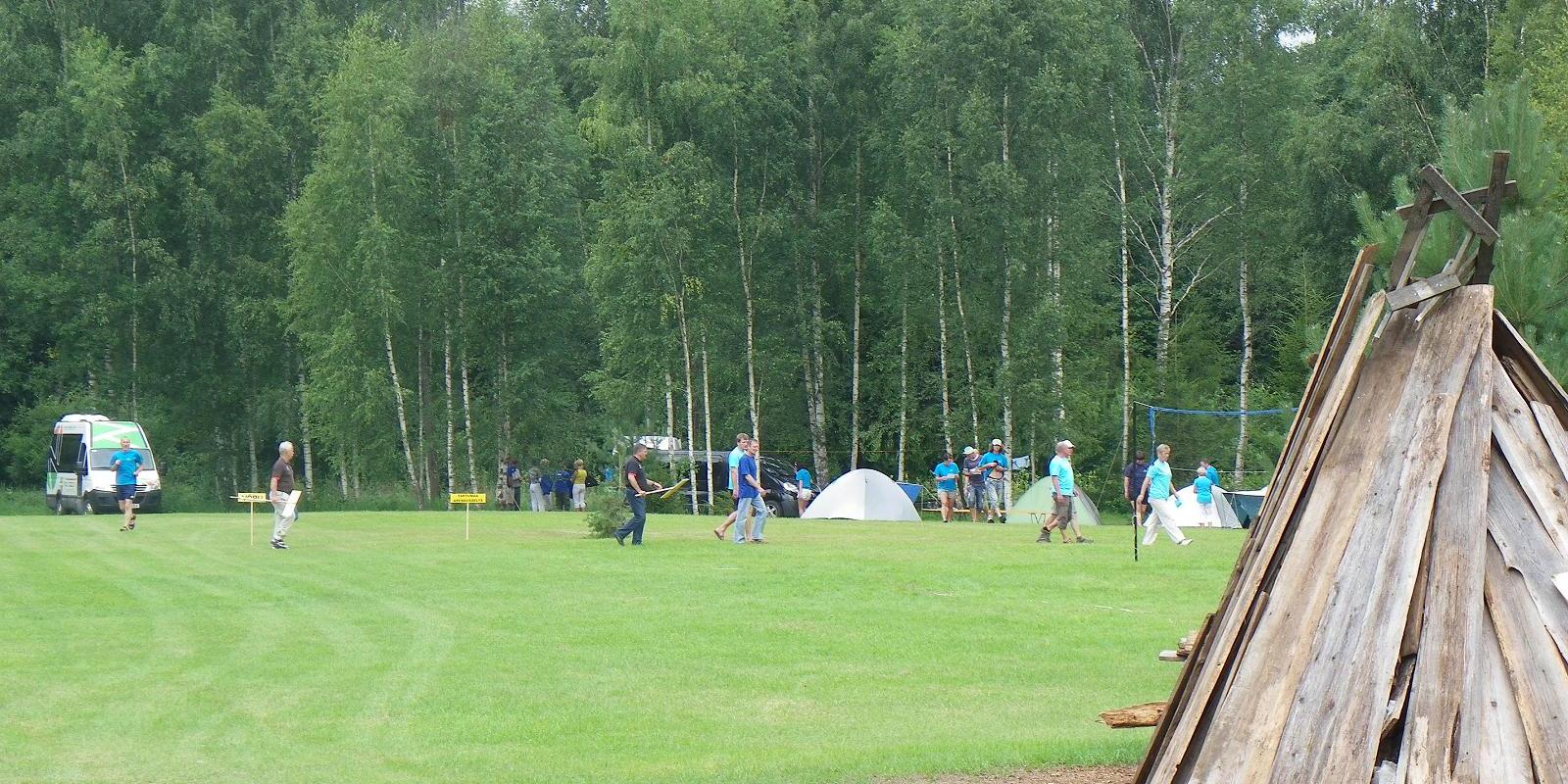 Palu Puhkekeskuse Keresoja puhkemaja roheala