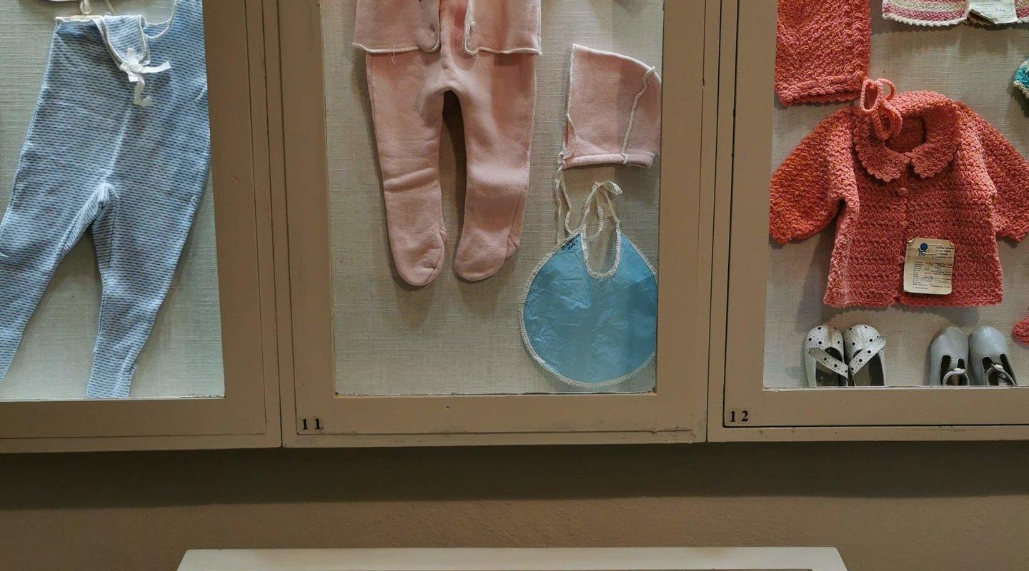 Old children's clothing at the Heimtali Museum