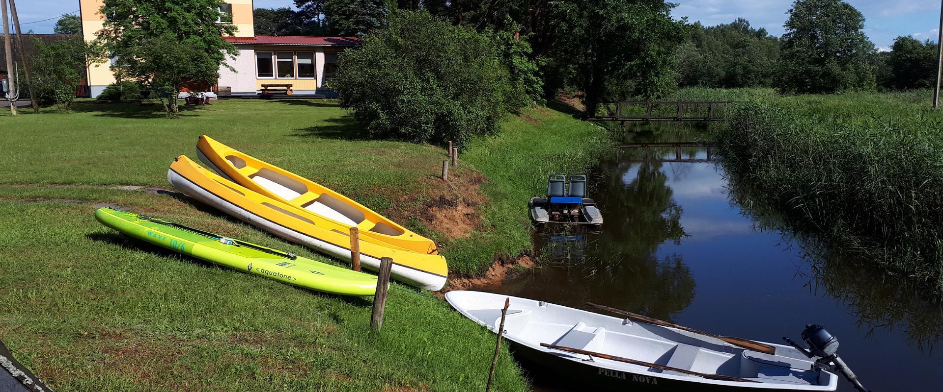 Boat and canoe rental at Jõesuu Home Accommodation
