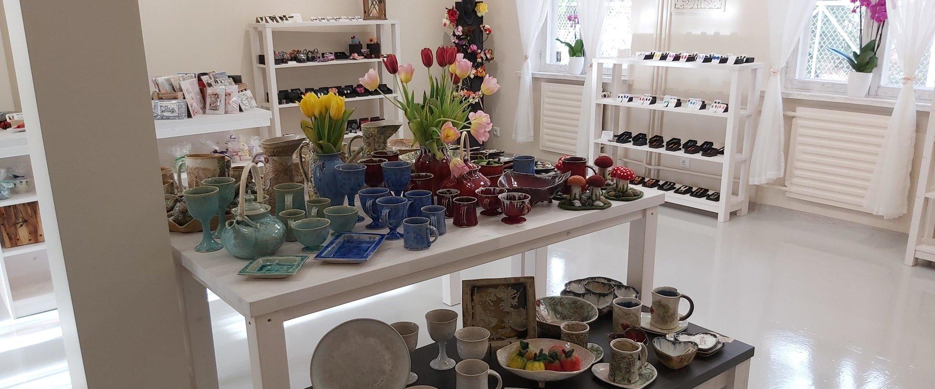 The Guild Shop of Mary Magdalene Guild offers beautiful Estonian handicrafts from the Guild's masters as well as other craftsmen. The store has a larg