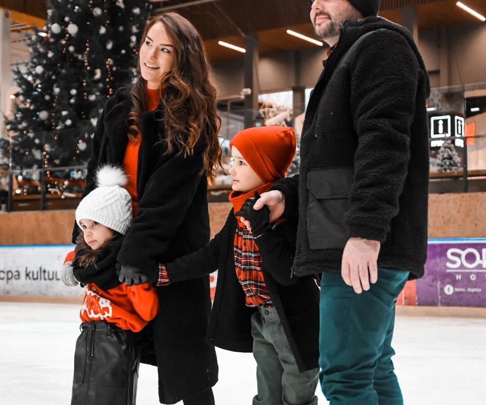 Lõunakeskus shopping centre Astri Arena ice skating rink, a family skating