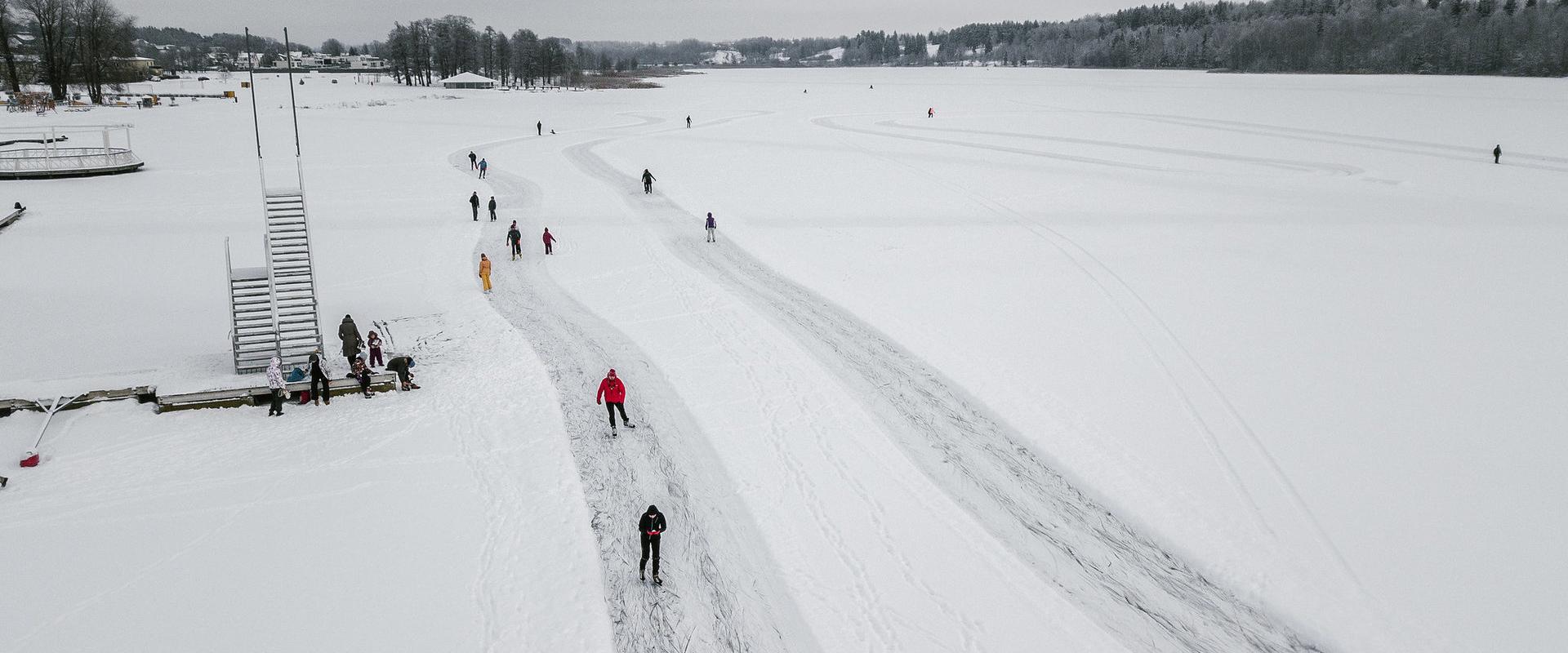 Lake Viljandi natural ice rink