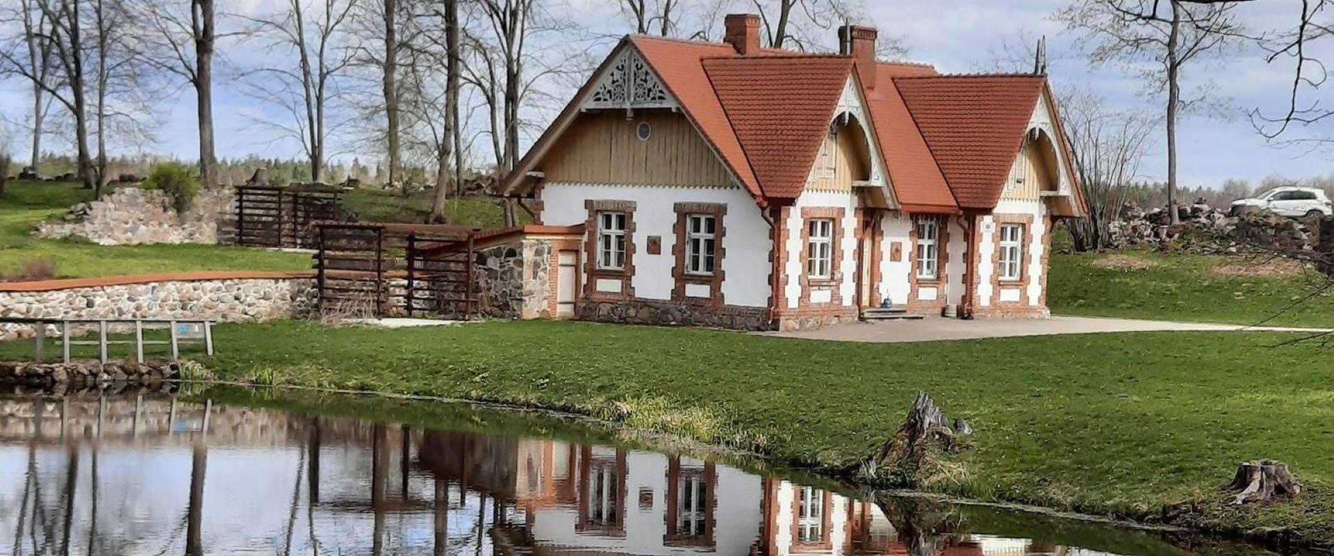 Gardener's House of Luke Manor