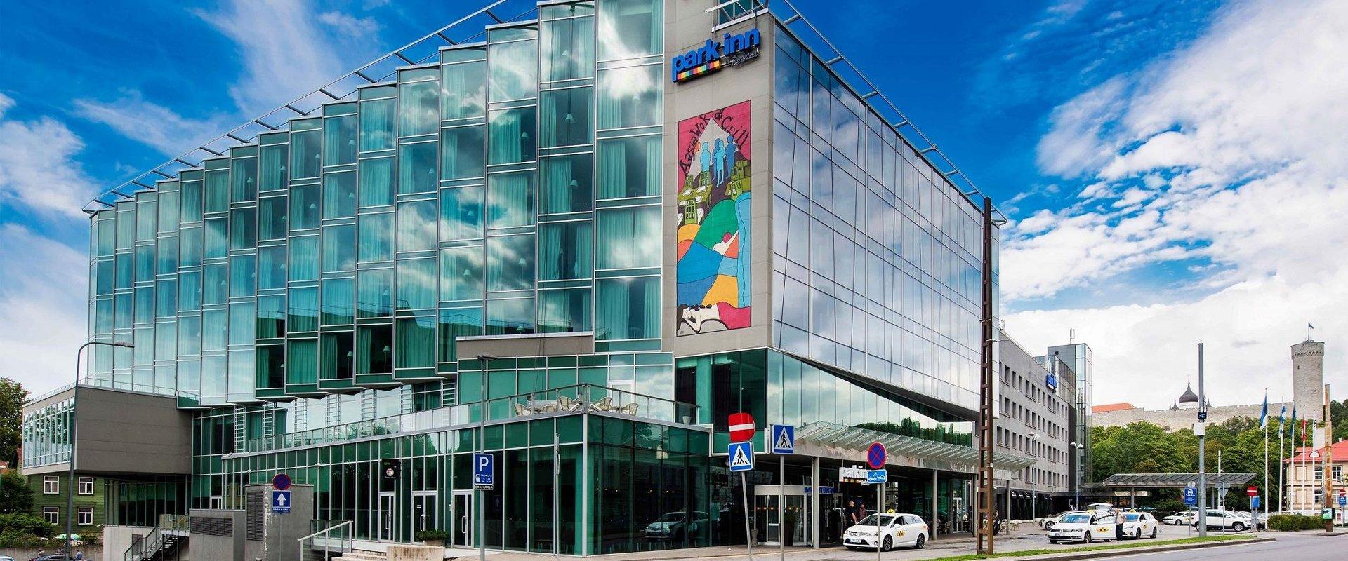 Park Inn by Radisson Meriton Conference & Spa Hotel Tallinn is in the heart of Tallinn, just a short walk from the Old Town. The hotel has 465 rooms, 