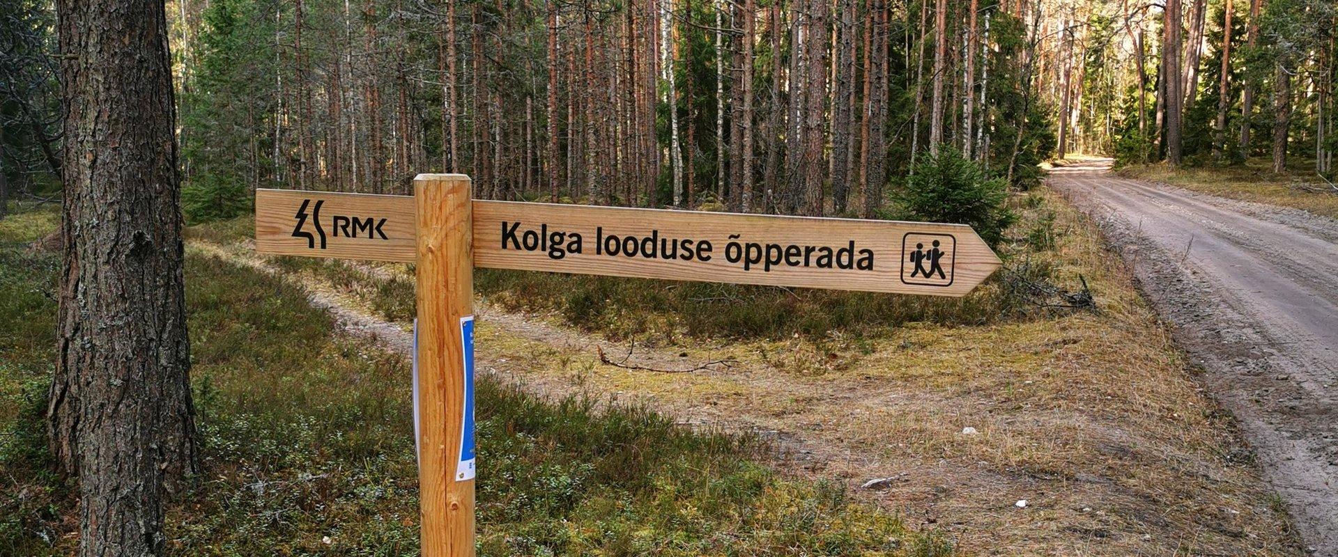 Maalauksellisen Kolgan puron läheisyydessä sijaitseva ympyränmuotoinen luontopolku, jossa voi valita 1,5 tai 3,5 kilometrin pituisen kävelylenkin. Pol