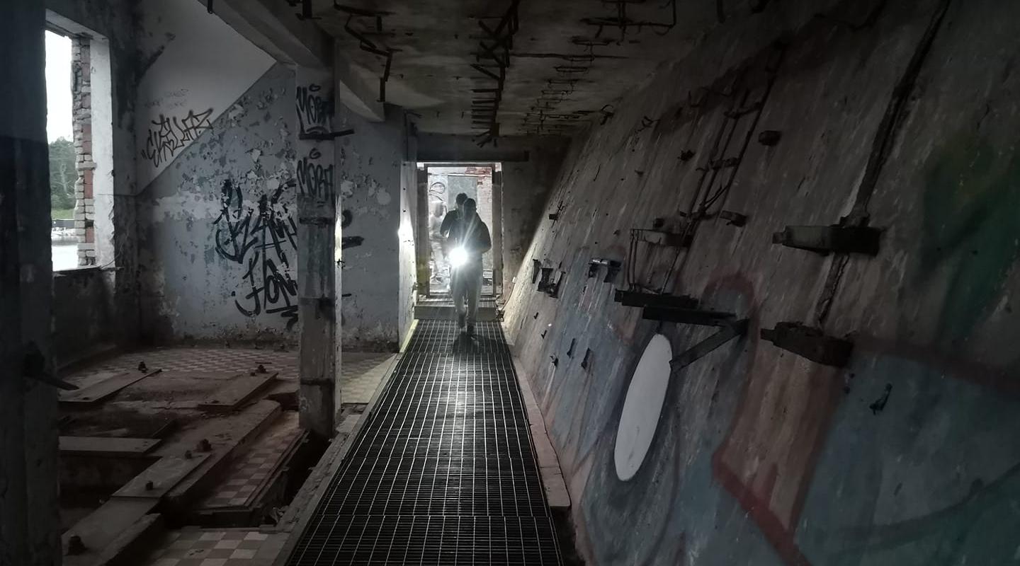A guided tour at the secret Soviet-era Hara submarine base and the ruins of a military town
