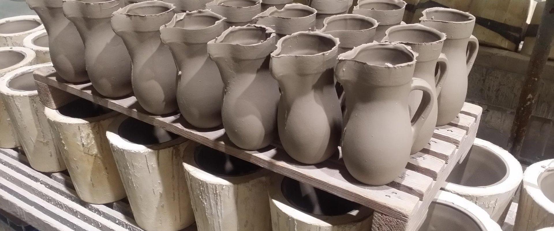 handmade-estonian-ceramics-creamjug-koorekann