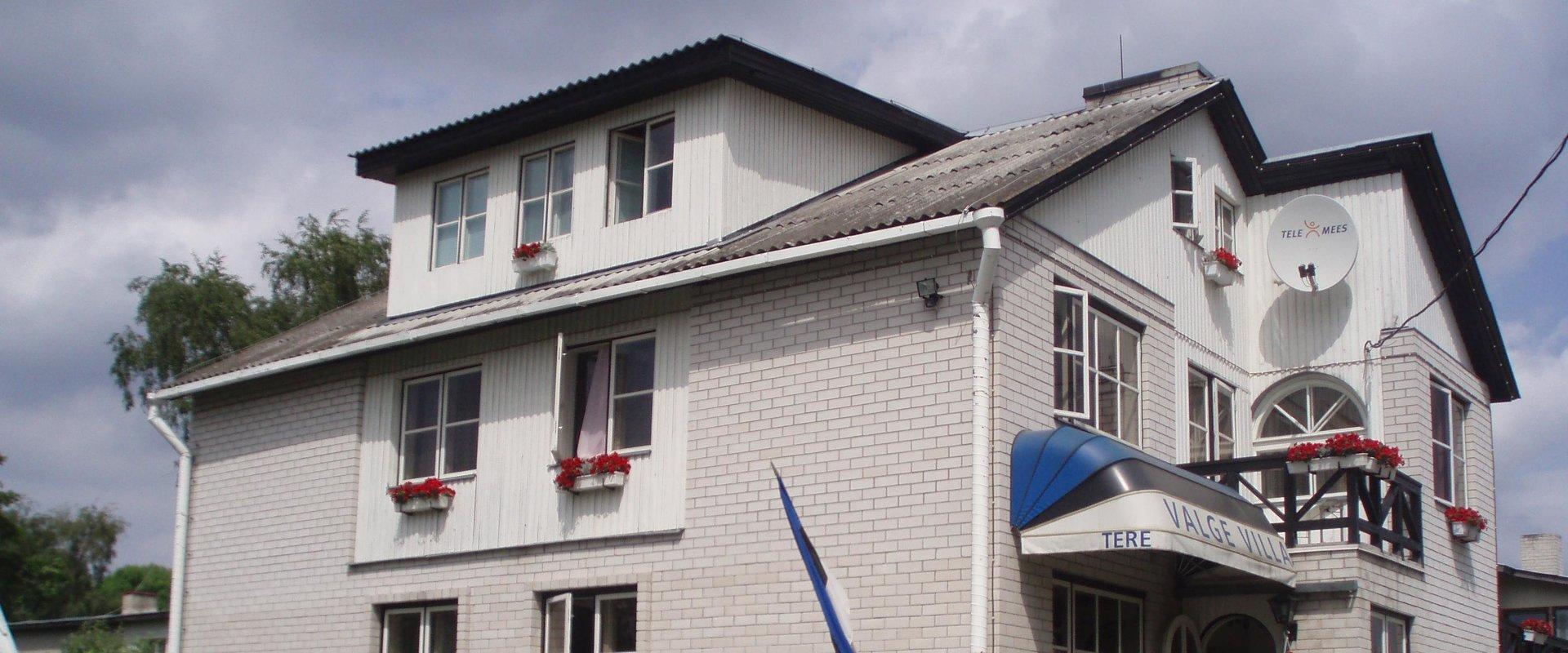 Valge Villa bed and breakfast