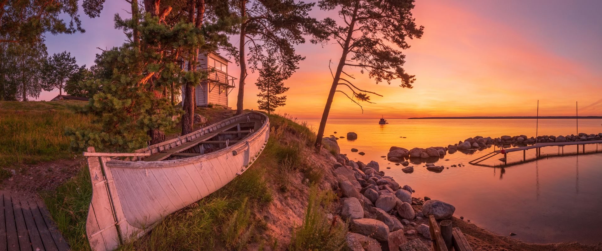 The Käsmu nature and cultural history trail looks at the development of the Käsmu peninsula and Estonia’s biggest natural accumulation of rocks. Begin