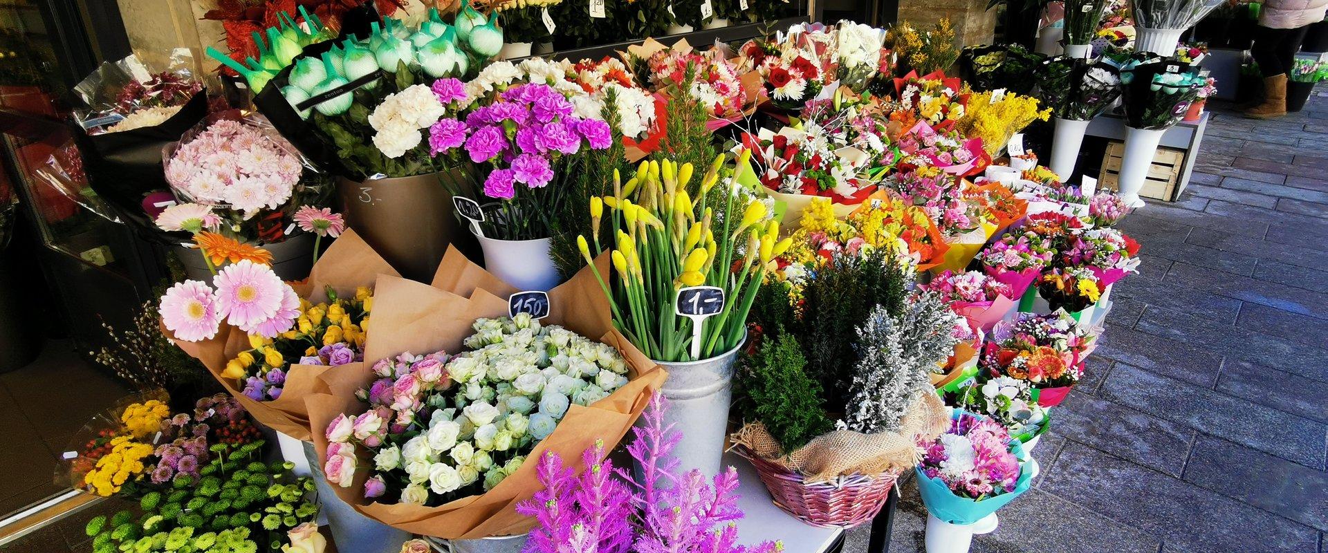 Viru tänava lillekioskid