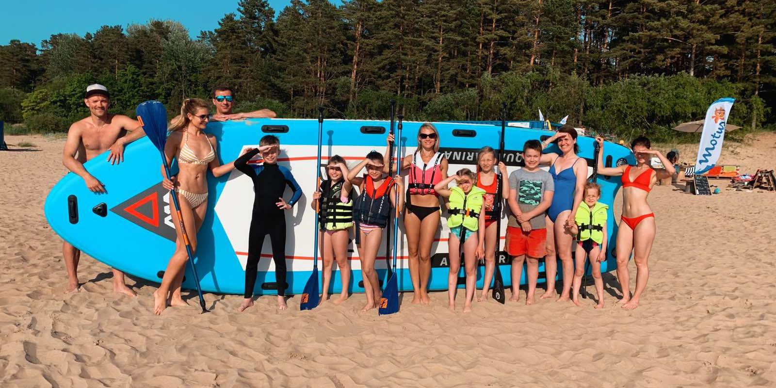 Narva-Jõesuu surfiklubi MEGSUP laud koos perega