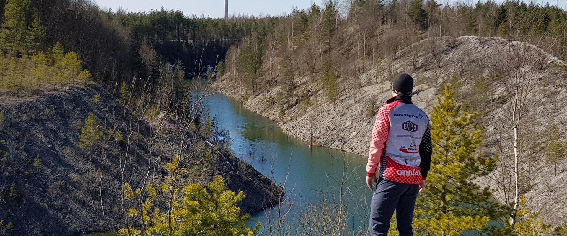 One part of RMK's long Kauksi-Penijõgi hiking trail runs in the Aidu quarry. The trail in the former oil shale quarry of Aidu has a unique landscape a