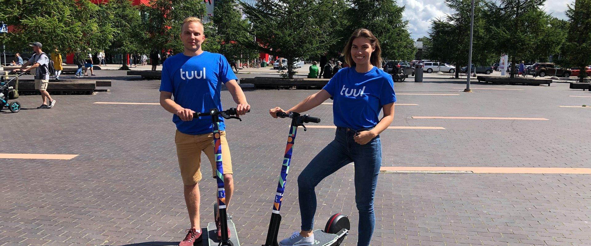 Discover Pärnu on electric scooters with a guide