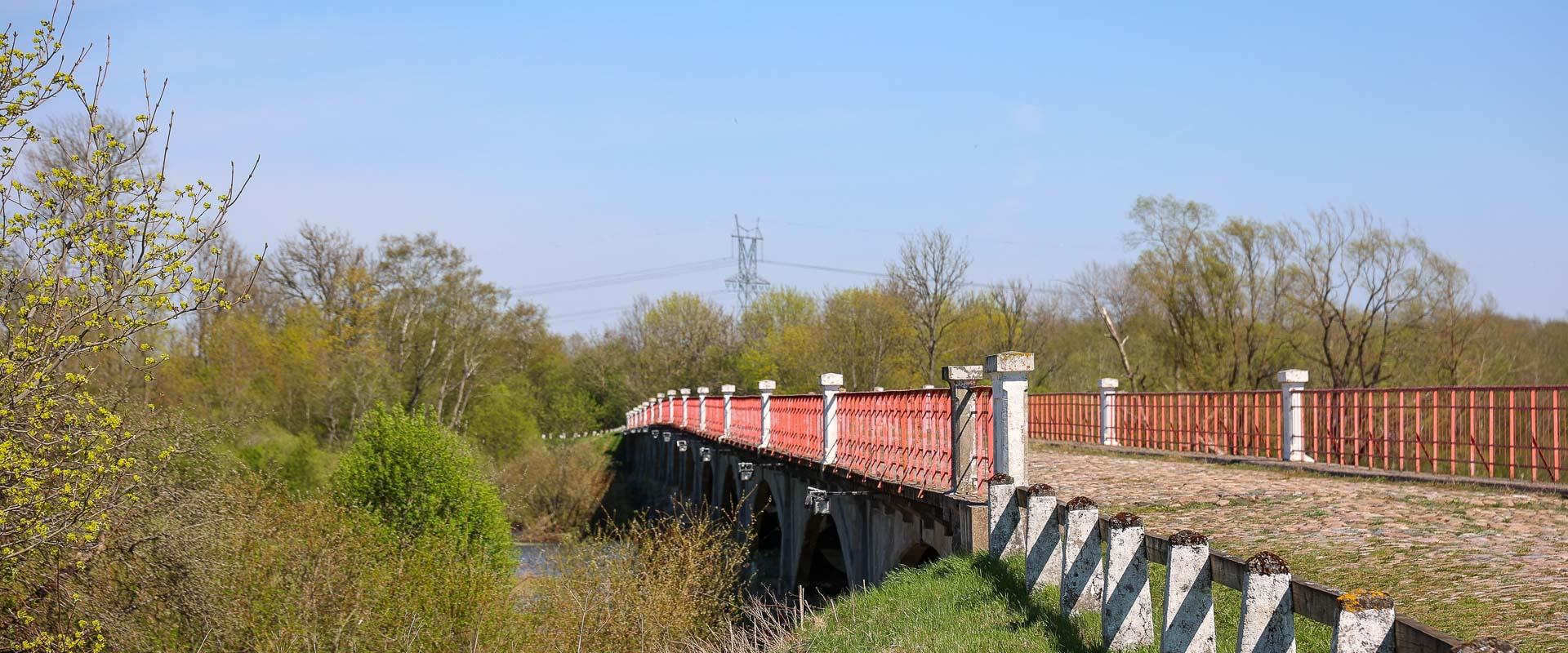 Kasari jõgi ja ajalooline sild