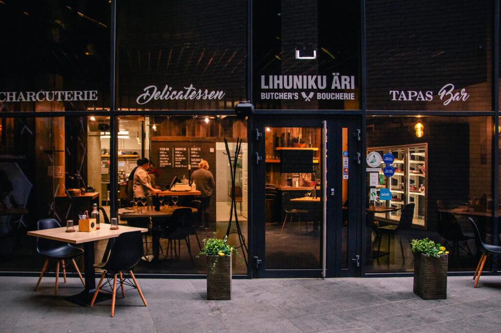 Lihuniku Äri butcher’s shop and restaurant