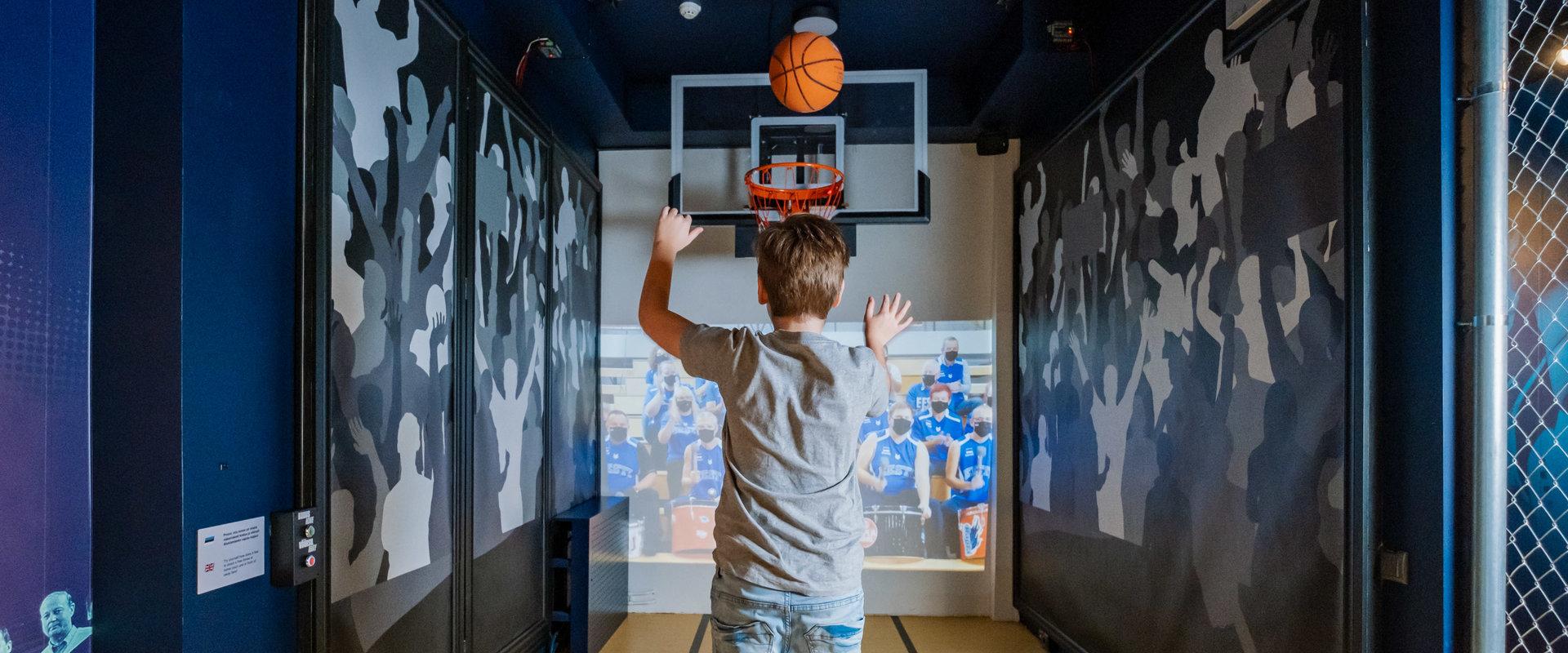 Interactive basketball court