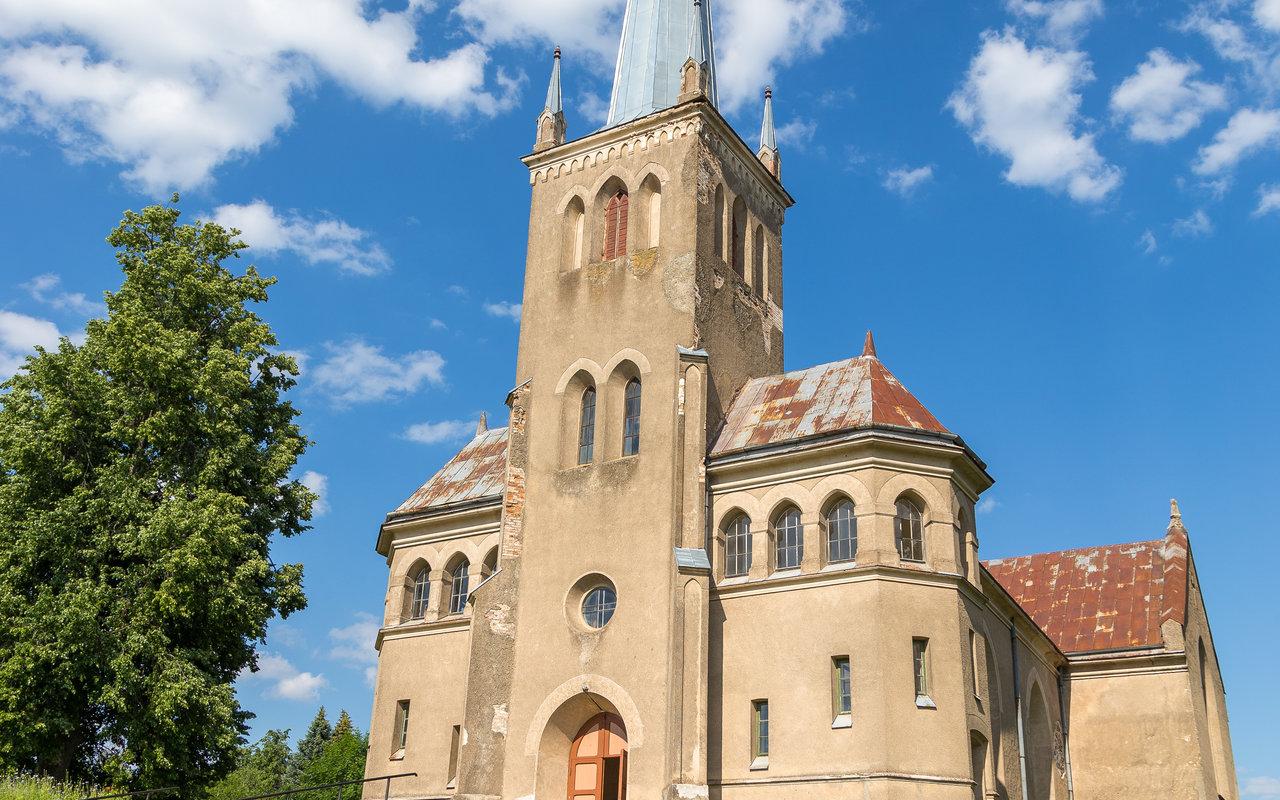 Igaunijas Evanģēliski Luteriskās draudzes Rengu Sv Miķeļa baznīca