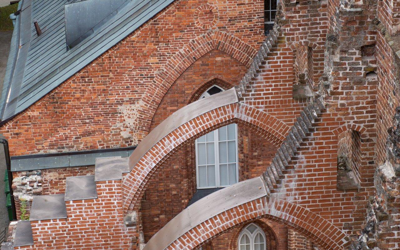 Tartu Universitātes muzejs, doma baznīcas torņi