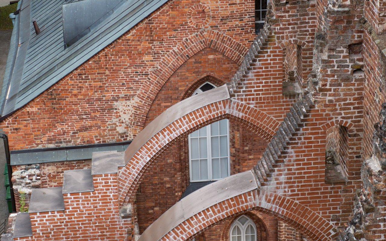 Tartu Ülikooli muuseum, toomkiriku tornid