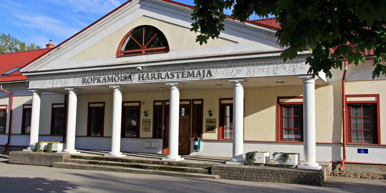 Ropkamõisa härrastemaja