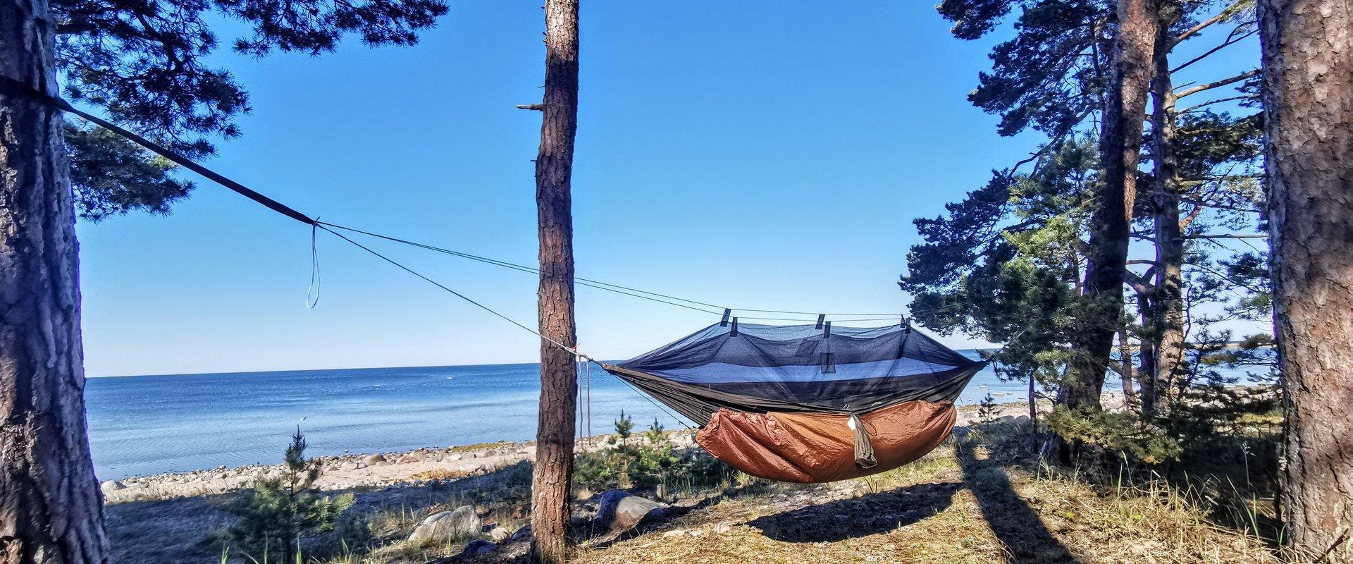 Spending the night in a tree tent in the beautiful places of Pärnu County