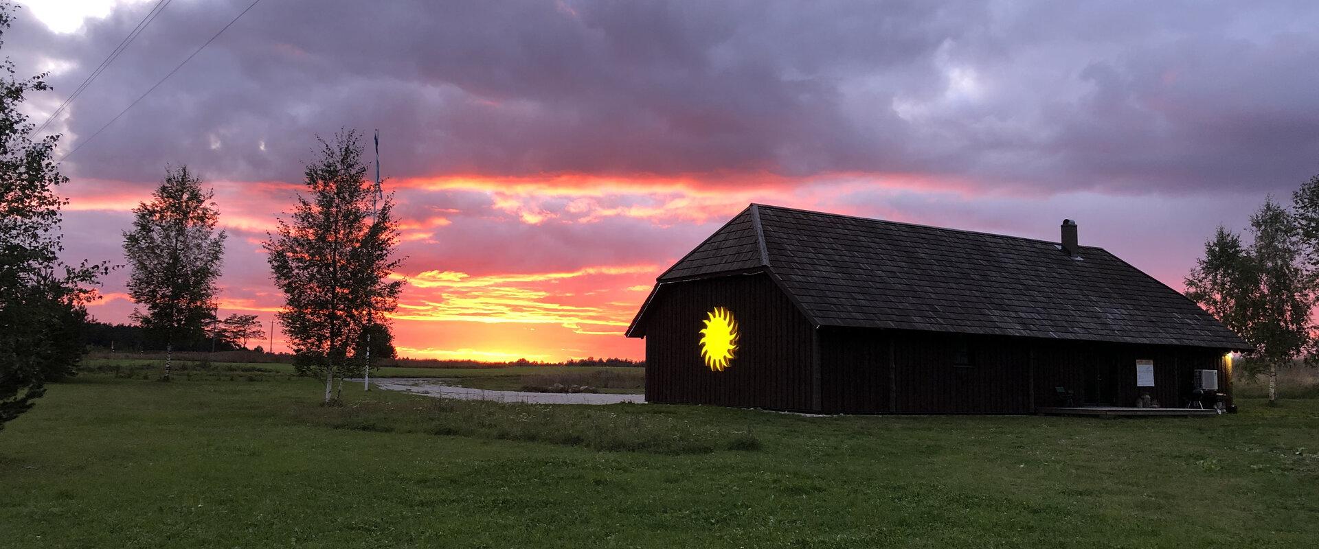 Voose Päikesekodu, Wabenhäuserdorf