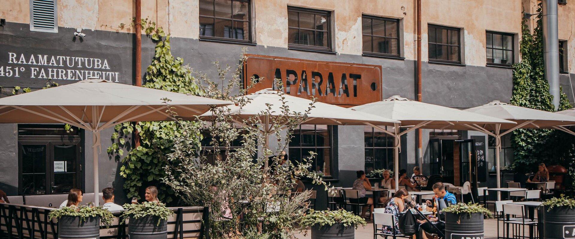 Restaurant Aparaat ist ein Ort, wo man sich stets über Ihren Besuch freut. Immer werden Sie hier auch Bekannte vorfinden. Leckere Gerichte und Getränk